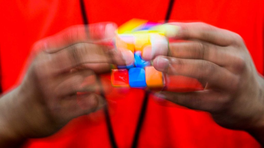 Como armar un cubo rubik 3x3 parte 1