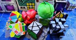VARIACIONES DEL CUBO RUBIK